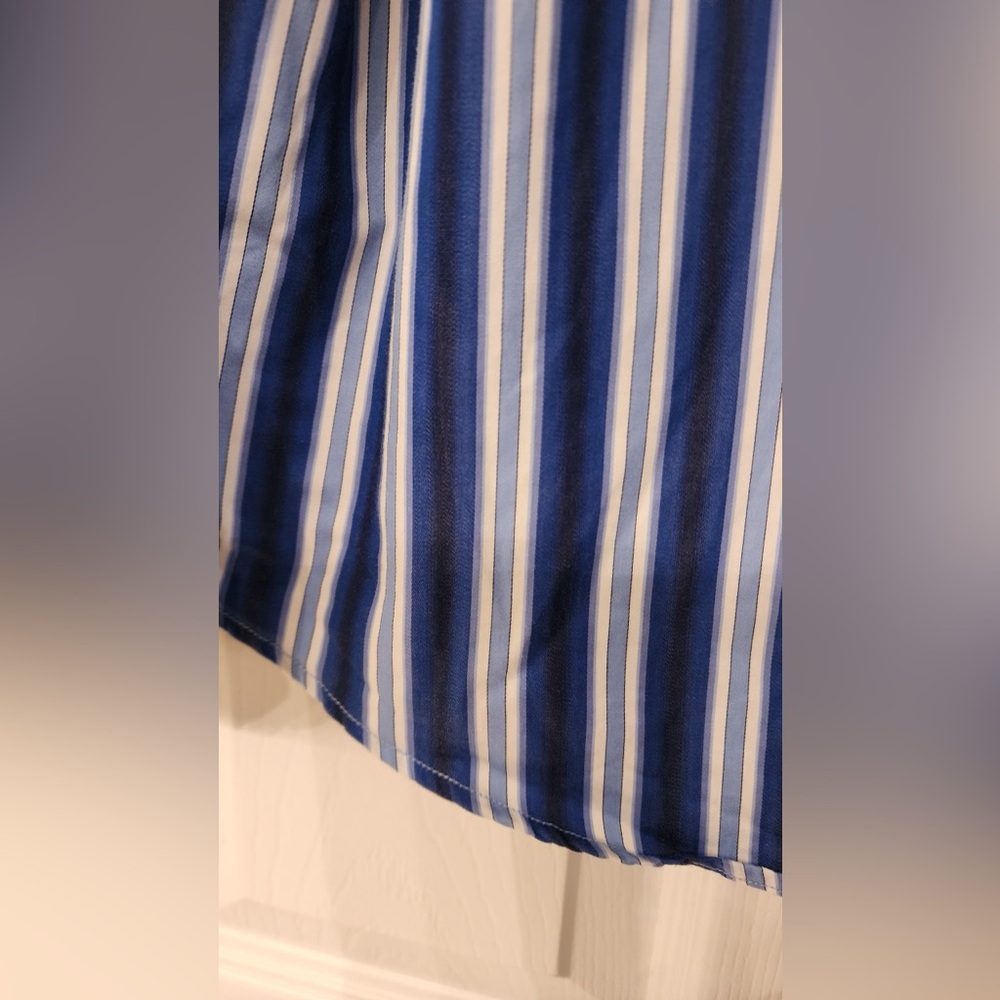 Bugatchi Uomo Shaped Fit Blue & White Stripe Men’s Buttom Down Size Medium - Picture 10 of 13